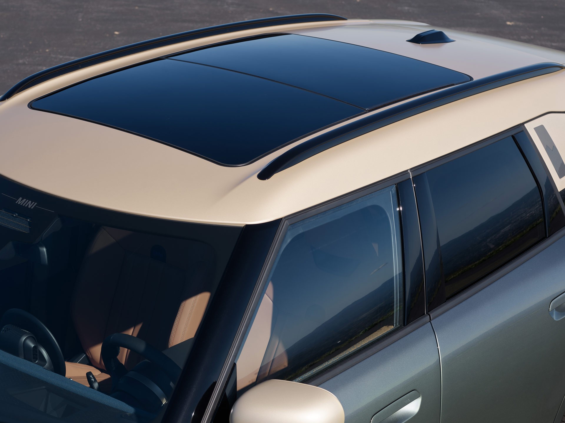 MINI Countryman 100% eléctrico - exterior - techo solar